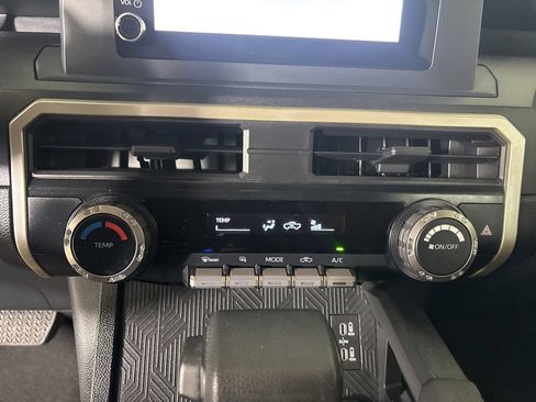 Used 2024 Toyota Tacoma SR AWD/4WD image 19