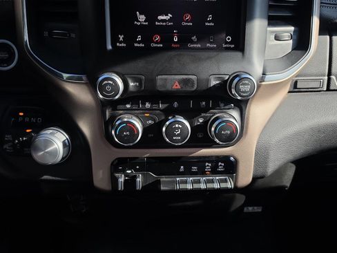 Used 2019 RAM 1500 Laramie AWD/4WD image 27