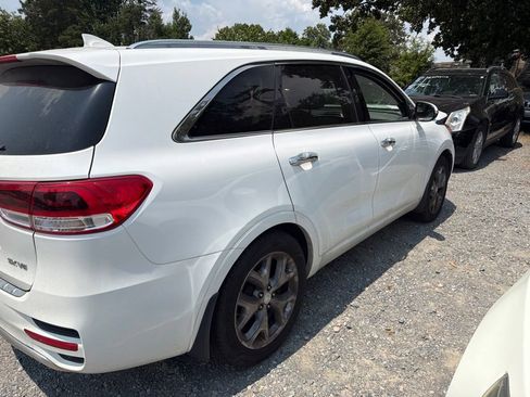 Used 2016 Kia Sorento SX FWD image 5