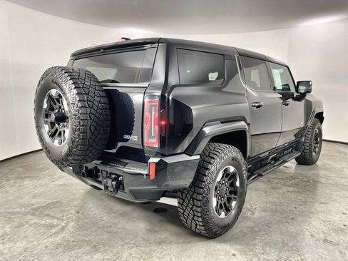 Used 2024 GMC Hummer EV 2X w/ Extreme Off-Road Package image 8