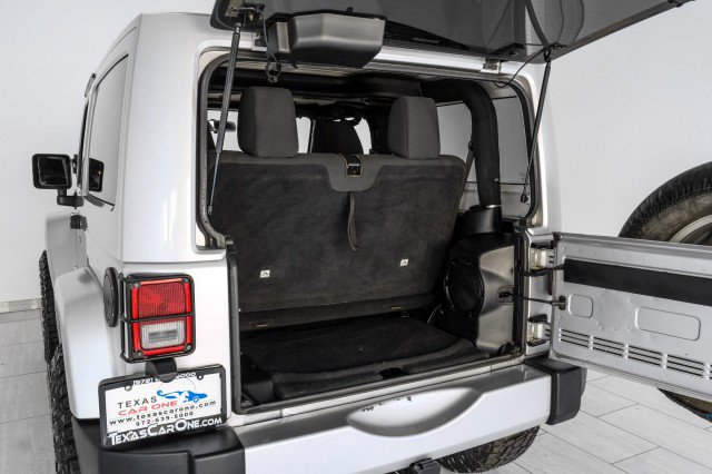 Used 2012 Jeep Wrangler Sahara AWD/4WD image 40