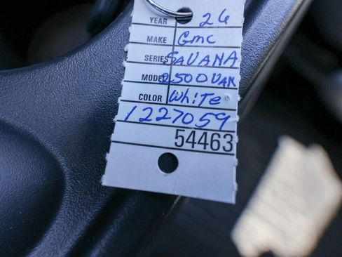 New 2026 GMC Savana 2500 image 29