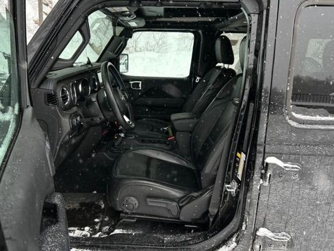 Used 2022 Jeep Wrangler Unlimited Rubicon 4xe w/ Cold Weather Group image 7