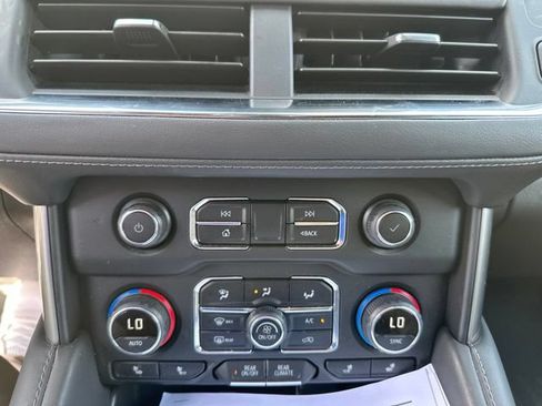 Used 2024 Chevrolet Tahoe LT w/ Luxury Package RWD image 16
