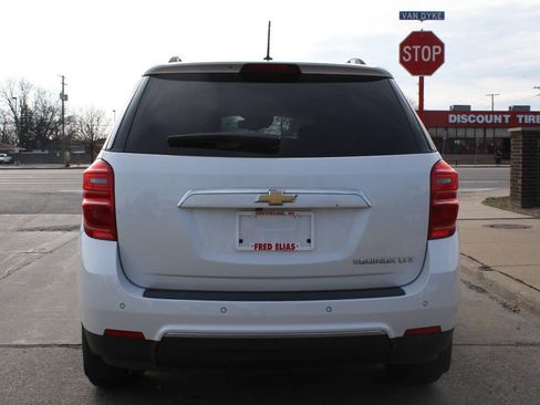 Used 2016 Chevrolet Equinox LTZ w/ Enhanced Convenience Package image 5