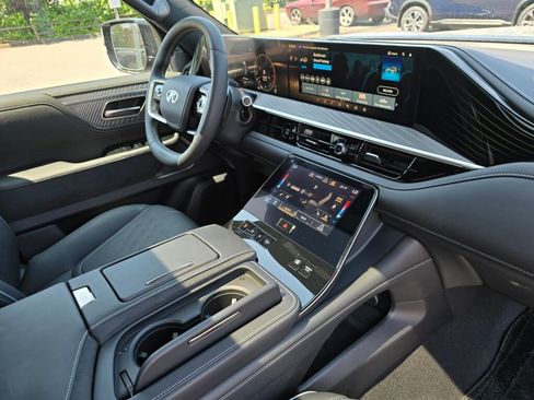 New 2025 INFINITI QX80 Autograph image 11