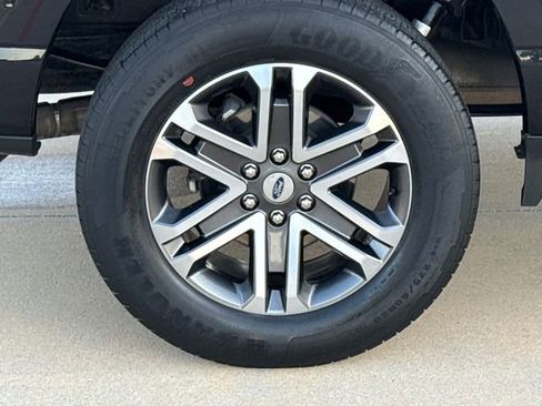 Used 2021 Ford F150 XL w/ STX Appearance Package RWD image 10