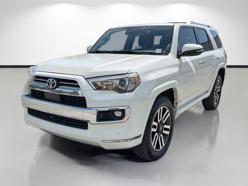 Used 2022 Toyota 4Runner Limited AWD/4WD image 7