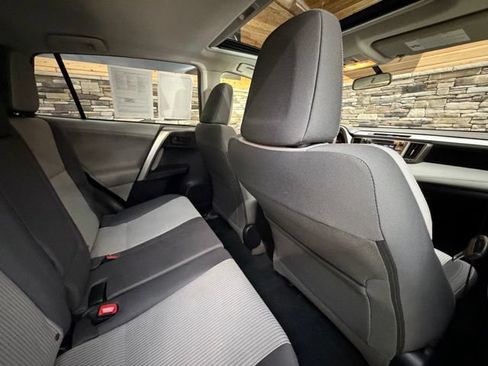 Used 2013 Toyota RAV4 XLE AWD/4WD image 32