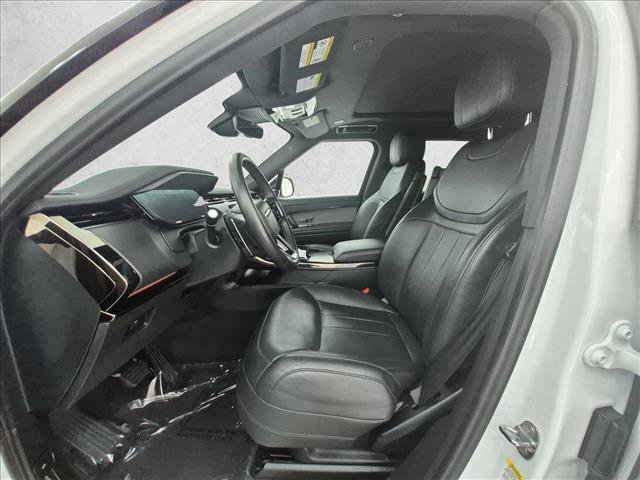 Used 2025 Land Rover Range Rover Sport SE AWD/4WD image 17