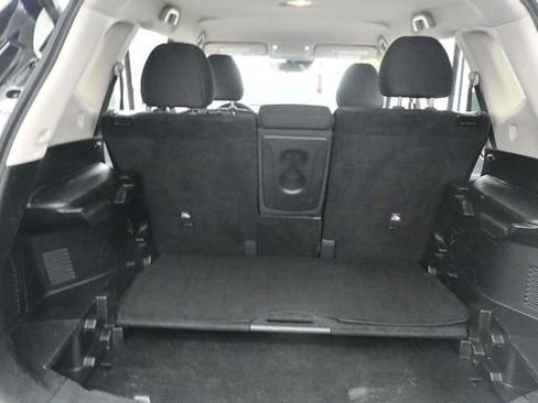 Used 2019 Nissan Rogue SV AWD/4WD image 14