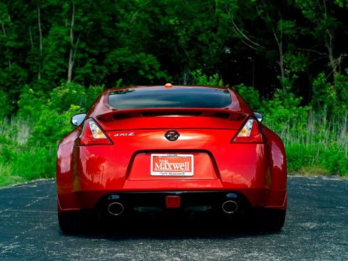 Used 2020 Nissan 370Z Touring Sport RWD image 8