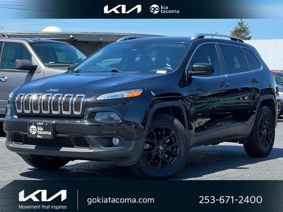 Used 2018 Jeep Cherokee Latitude Plus w/ Comfort/Convenience Group