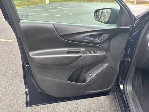 Used 2020 Chevrolet Equinox LT image 40