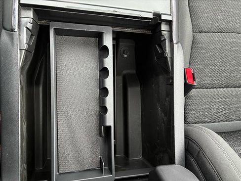 Used 2022 Ford F150 XLT w/ Equipment Group 302A High image 12