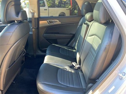 Used 2024 Kia Sportage SX image 9