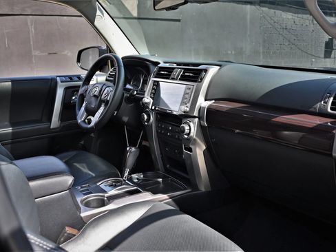 Used 2022 Toyota 4Runner Limited RWD image 17