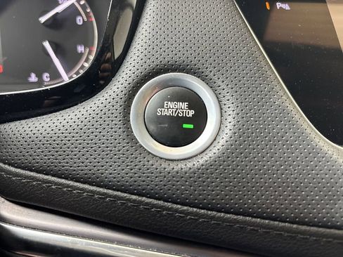 Certified 2019 Cadillac XT5 Luxury FWD image 16