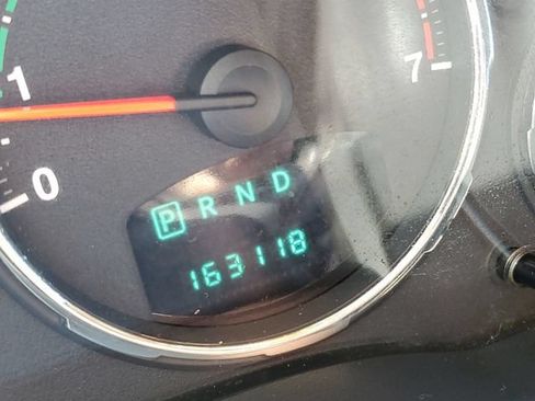 Used 2012 Jeep Liberty Sport AWD/4WD image 12