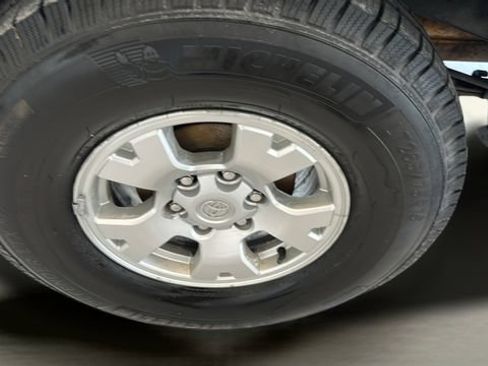 Used 2009 Toyota Tacoma 4x4 Double Cab image 17