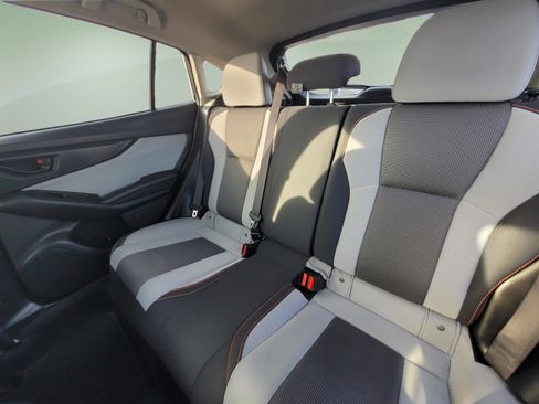 Used 2021 Subaru Crosstrek 2.0i Premium image 28