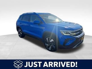 Used 2024 Volkswagen Taos SEL video 1