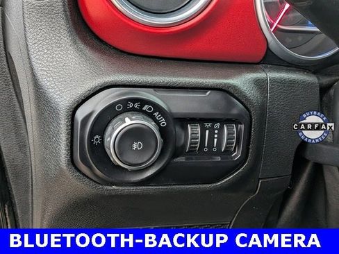 Used 2018 Jeep Wrangler Unlimited Rubicon w/ Dual Top Group image 17