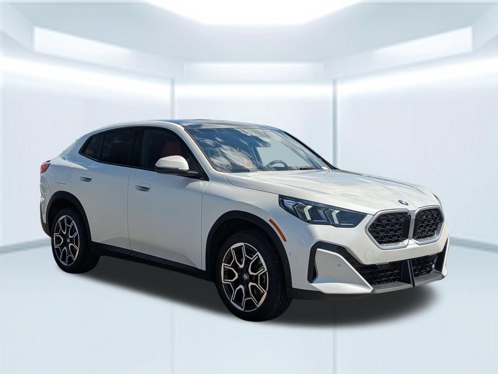 Used 2025 BMW X2 xDrive28i w/ Technology Package AWD/4WD image 7