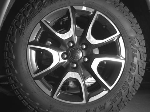 Used 2025 Jeep Compass Trailhawk AWD/4WD image 14