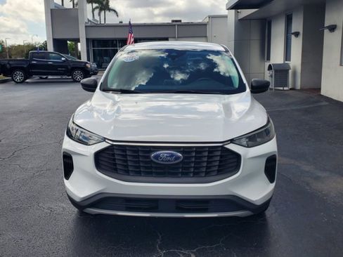 Used 2024 Ford Escape Active image 2