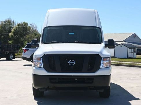 Used 2020 Nissan NV 2500 S image 3