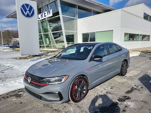 Used 2019 Volkswagen Jetta GLI image 1