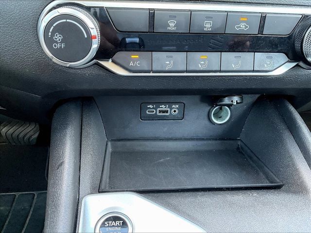 Used 2025 Nissan Altima 2.5 SV FWD image 17