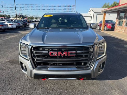 Used 2023 GMC Yukon XL AT4 w/ AT4 Premium Package AWD/4WD image 12