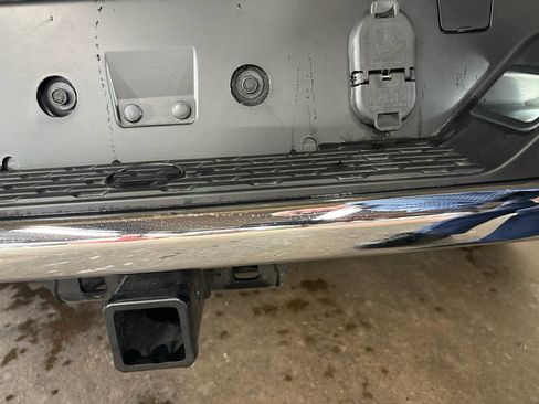 Used 2026 RAM 1500 Laramie AWD/4WD image 9