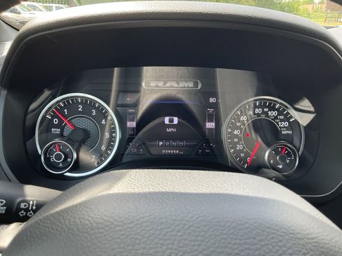 Used 2023 RAM 1500 Big Horn AWD/4WD image 18