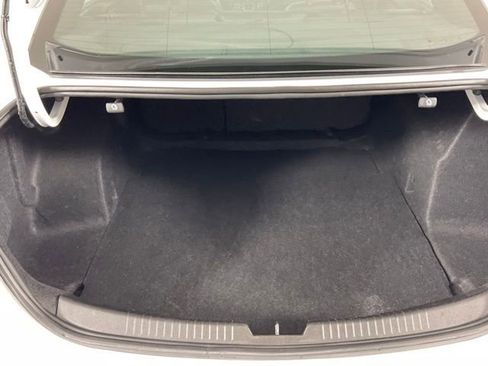 Used 2024 Chevrolet Malibu LT FWD image 25