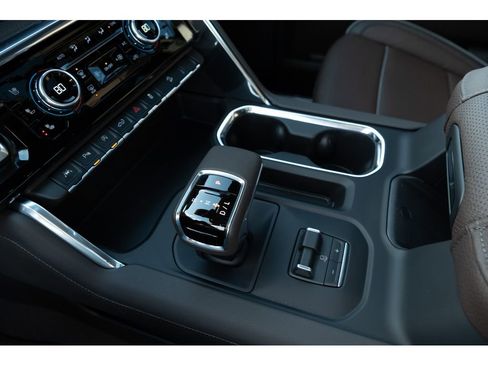New 2026 GMC Sierra 1500 Denali AWD/4WD image 25