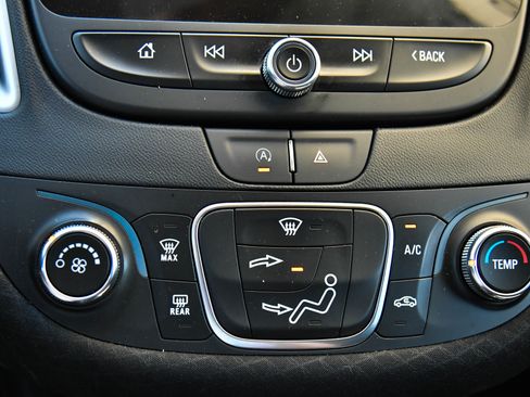 Used 2023 Chevrolet Malibu RS image 21