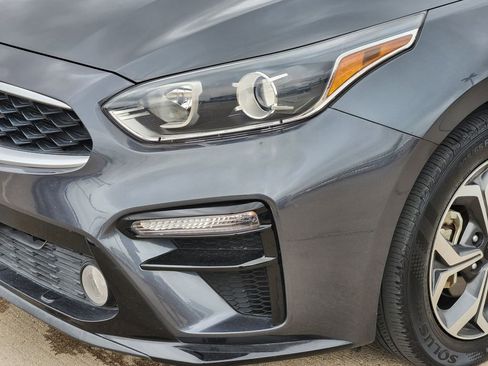 Certified 2021 Kia Forte LXS image 15