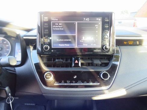 Used 2022 Toyota Corolla SE image 24