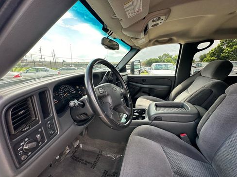 Used 2007 Chevrolet Silverado 2500 LT w/ Heavy-Duty Power Package RWD image 15