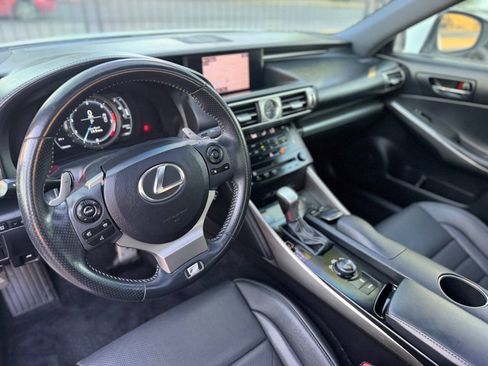 Used 2014 Lexus IS 250 w/ F-Sport Package RWD image 13
