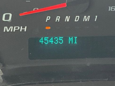 Used 2016 Chevrolet Express 3500 image 17