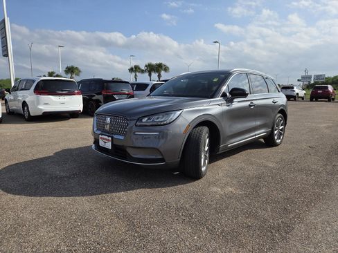 Used 2022 Lincoln Corsair FWD w/ Premium Package image 3