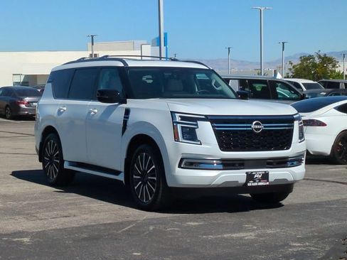 Used 2026 Nissan Armada Platinum Reserve AWD/4WD image 2