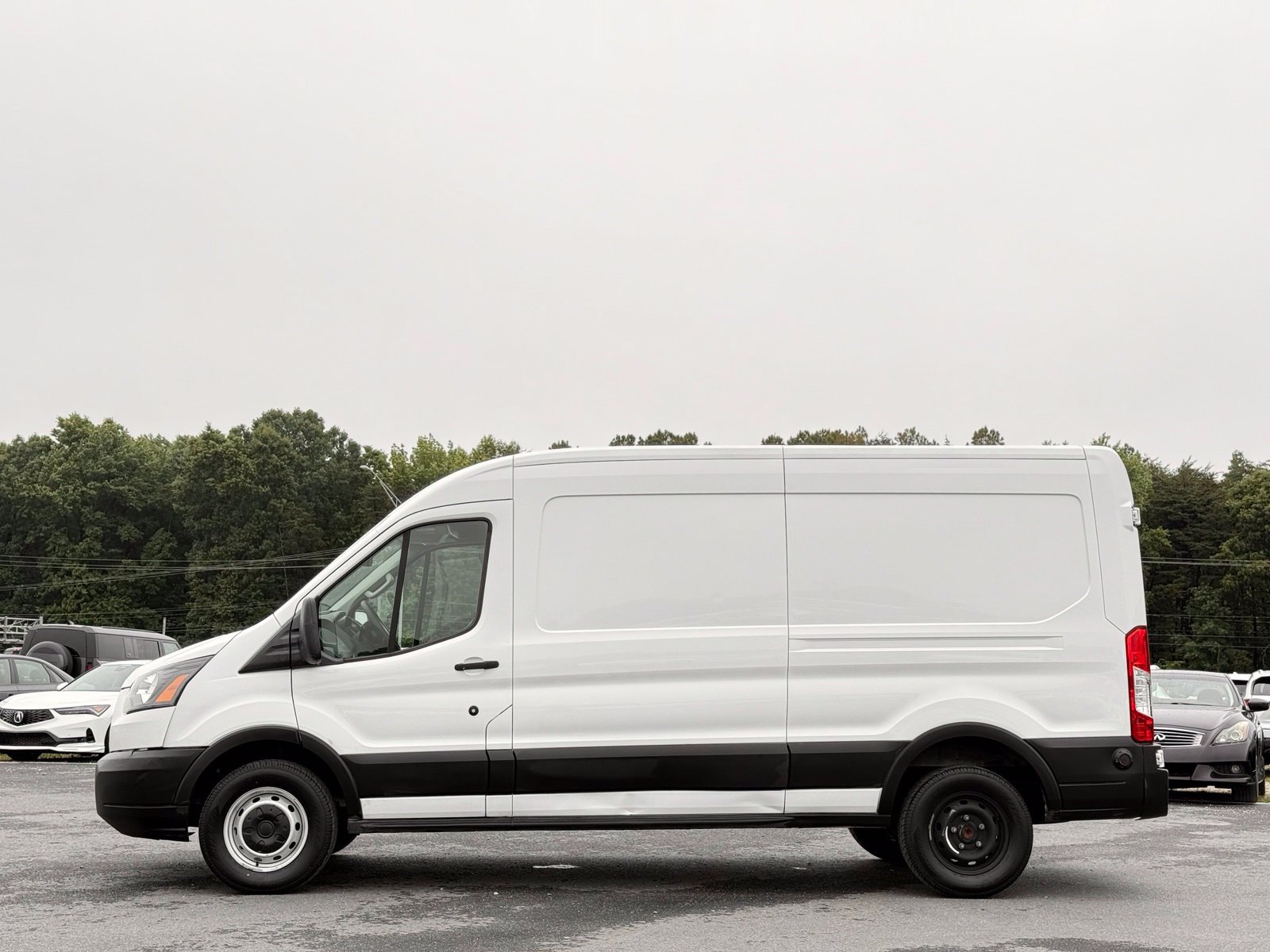 Used 2019 Ford Transit 250 148 Medium Roof w/ Interior Upgrade Package RWD image 10