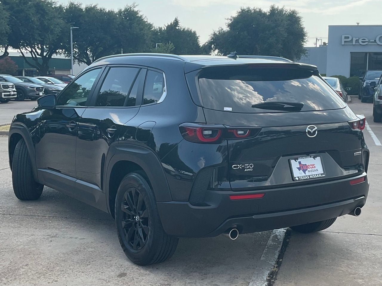 Used 2025 MAZDA CX-50 AWD 2.5 S w/ Premium Package image 6