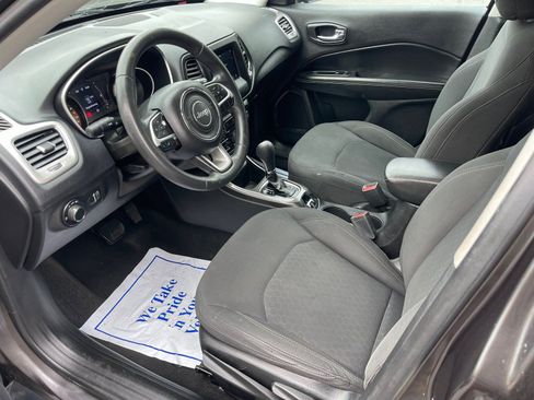 Used 2019 Jeep Compass Sport FWD image 10