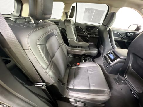 Used 2023 Lincoln Aviator Reserve w/ Elements Package Plus AWD/4WD image 28